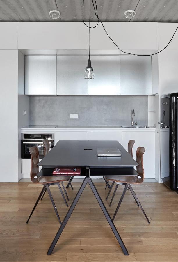 Apartment Praga Center By Noclegi Renters Warszawa Exteriör bild